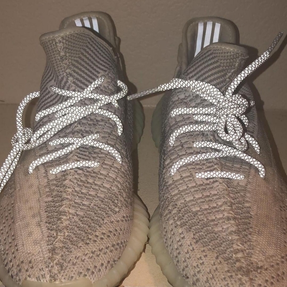 yeezy boost 350 v2 white reflective